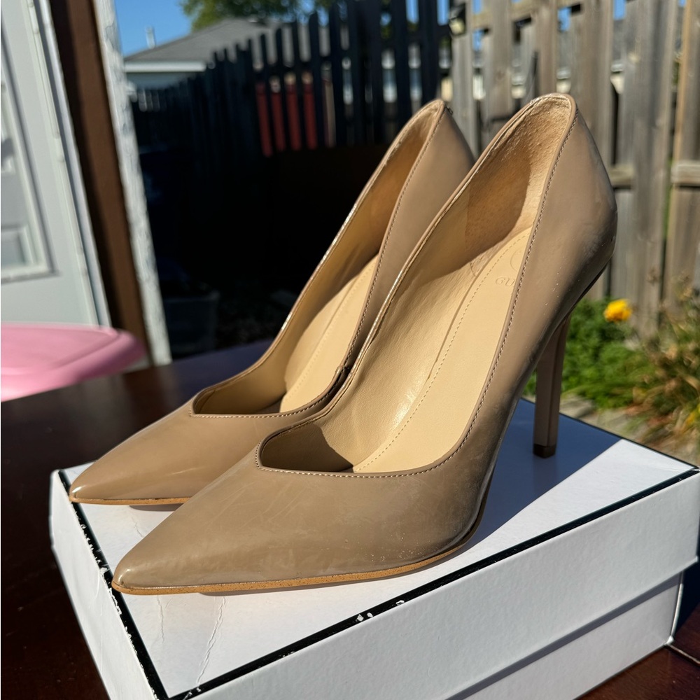 Women’s Guess Nude Heels